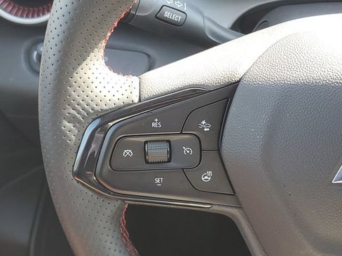 Certified 2025 Chevrolet Trax RS w/ Driver Confidence Package FWD image 20