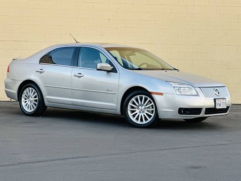 Used 2007 Mercury Milan Premier FWD image 2