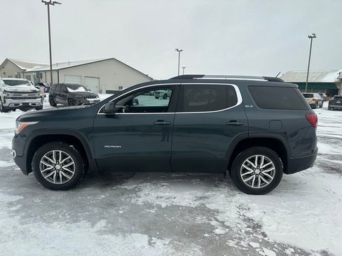 Used 2019 GMC Acadia SLE image 38