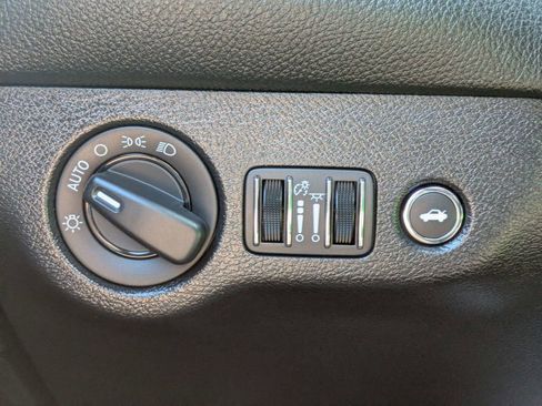 Used 2019 Dodge Challenger R/T Scat Pack RWD image 22