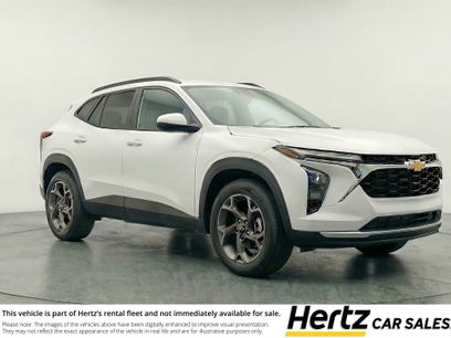 Used 2025 Chevrolet Trax LT w/ LT Convenience Package