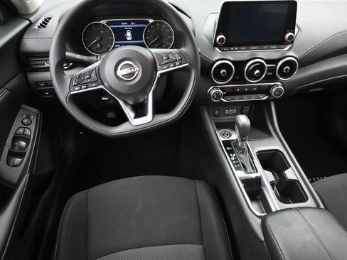 Used 2024 Nissan Sentra SV image 10