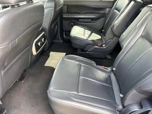 Used 2024 Ford Expedition XLT AWD/4WD image 19