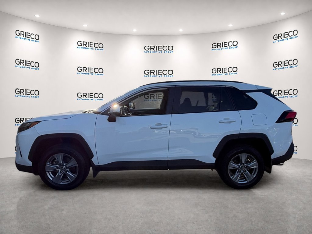 Used 2024 Toyota RAV4 XLE w/ Convenience Package FWD image 4