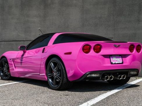 Used 2010 Chevrolet Corvette Coupe w/ 1LT image 6