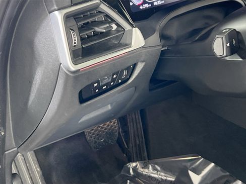 Used 2020 BMW 330i xDrive Sedan w/ Convenience Package image 10