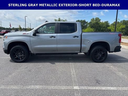 Used 2025 Chevrolet Silverado 1500 LT Trail Boss w/ Convenience Package II AWD/4WD image 8