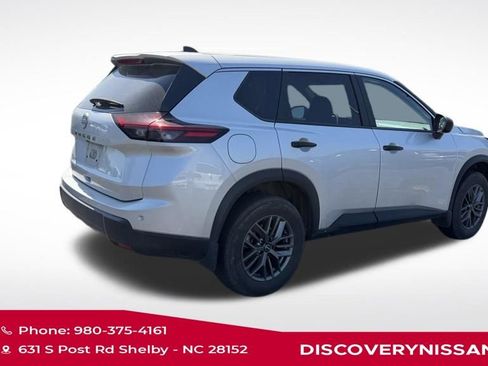 Certified 2024 Nissan Rogue S FWD image 3