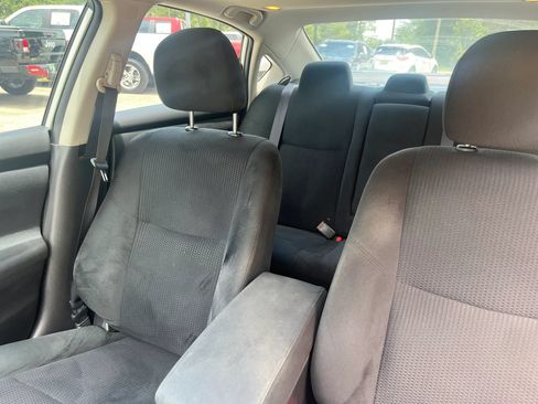 Used 2015 Nissan Altima 2.5 SV w/ Convenience Package FWD image 11