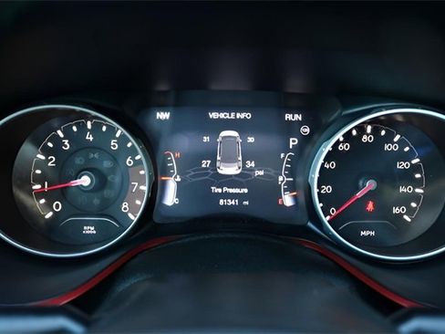 Used 2019 Jeep Compass Trailhawk w/ Cold Weather Group image 24