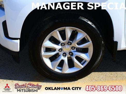 Used 2021 Chevrolet Silverado 1500 Custom image 2