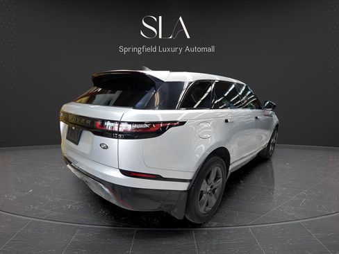 Used 2022 Land Rover Range Rover Velar R-Dynamic S image 4