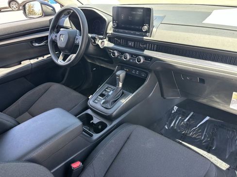 Certified 2024 Honda CR-V EX image 9