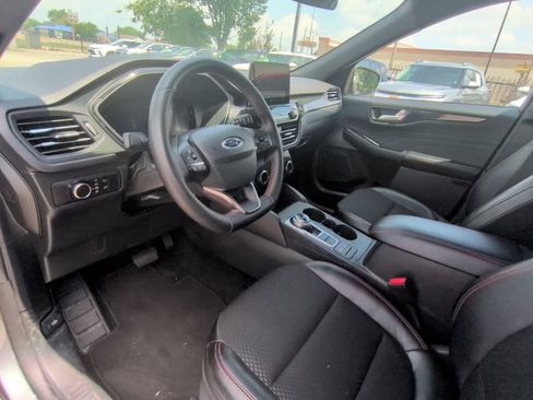Used 2025 Ford Escape ST-Line AWD/4WD image 15