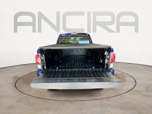 Used 2023 Toyota Tacoma TRD Off-Road w/ Technology Package AWD/4WD image 12