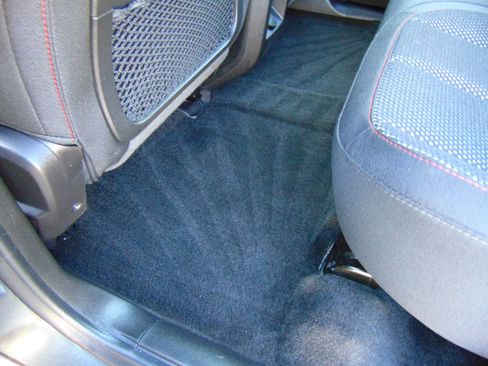 Used 2017 Chevrolet Equinox LS image 10