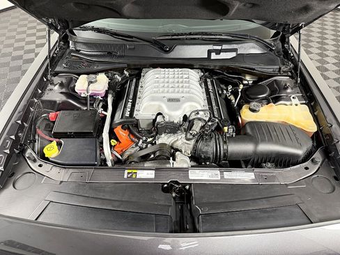 Used 2015 Dodge Challenger SRT Hellcat image 40