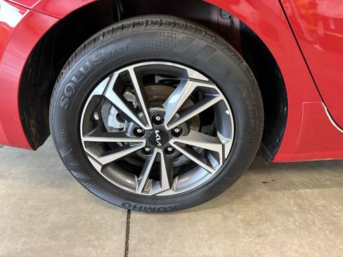 Used 2024 Kia Forte LXS image 29