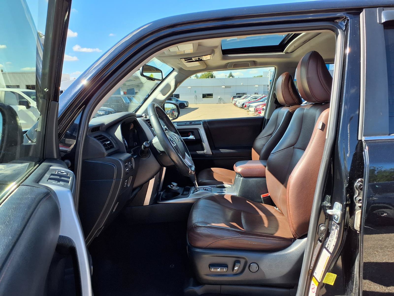 Used 2018 Toyota 4Runner Limited AWD/4WD image 16