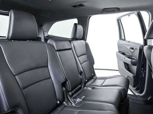 Used 2021 Honda Pilot Touring image 22