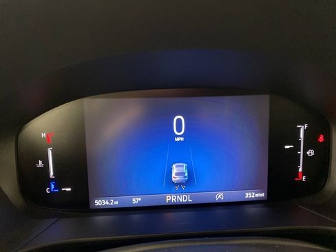 Used 2025 Ford Escape ST-Line w/ Cold Weather Package image 28