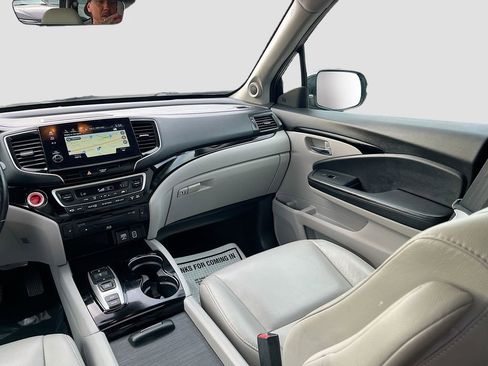 Used 2021 Honda Pilot Touring image 25