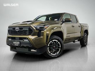 Used 2024 Toyota Tacoma TRD Sport video 1