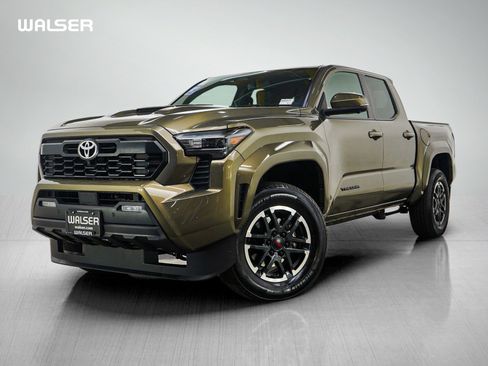 Used 2024 Toyota Tacoma TRD Sport image 1