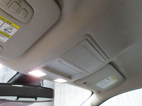 Used 2022 Ford Ranger Lariat w/ Tremor Off-Road Package AWD/4WD image 24