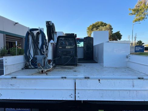 Used 2020 Ford F550 2WD Regular Cab Super Duty image 27