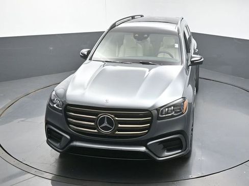 Used 2025 Mercedes-Benz GLS 450 4MATIC image 44