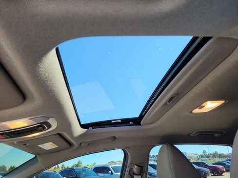 Used 2024 Hyundai Elantra SEL w/ Convenience Package image 12