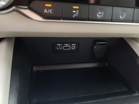 Used 2025 Nissan Altima 2.5 SV FWD image 10