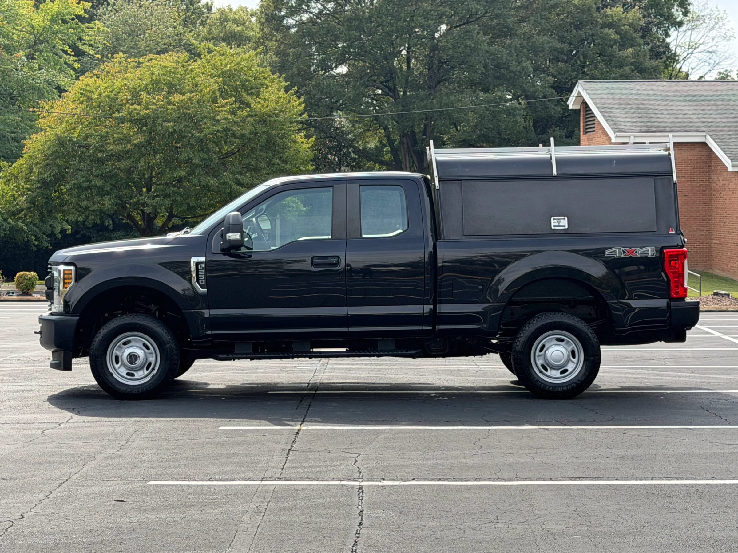 Used 2019 Ford F250 XL w/ Power Equipment Group AWD/4WD image 2