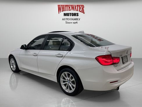 Used 2017 BMW 320i xDrive Sedan image 2