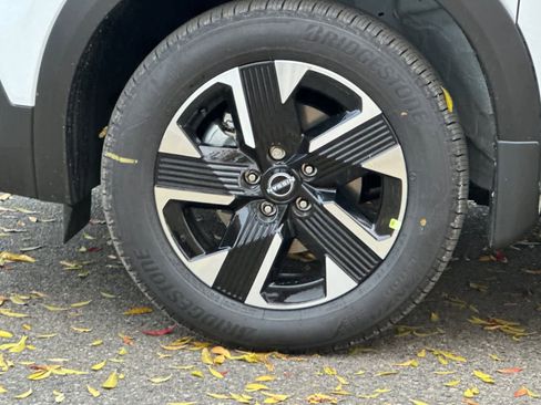 New 2026 Nissan Kicks SV image 34