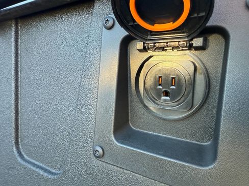 Used 2025 Toyota Tundra Platinum image 11