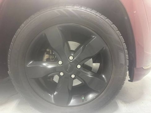 Used 2016 Jeep Grand Cherokee High Altitude RWD image 4