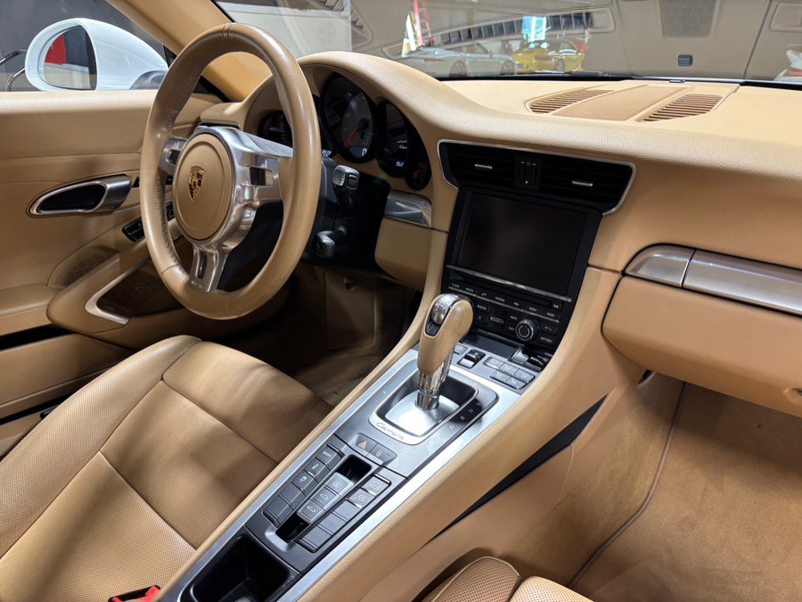 Used 2015 Porsche 911 Carrera S RWD image 13