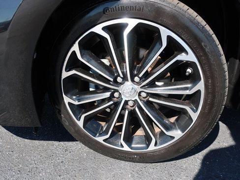 Used 2016 Toyota Corolla S image 33