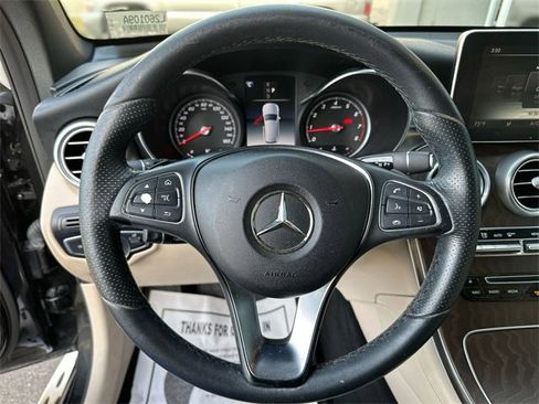 Used 2018 Mercedes-Benz GLC 300 4MATIC image 15