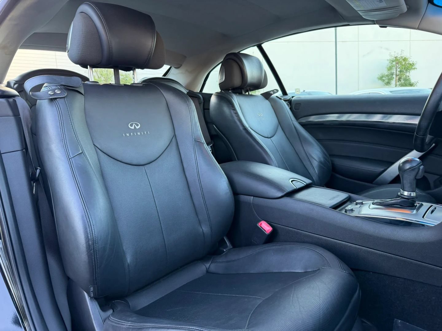 Used 2012 INFINITI G37 Convertible w/ Premium Pkg RWD image 15