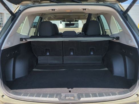 Used 2023 Subaru Forester Premium AWD/4WD image 33