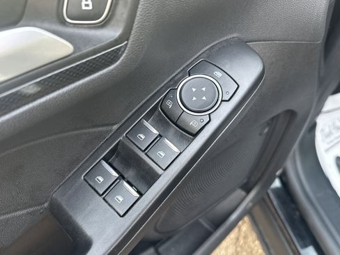 Used 2025 Ford Escape ST-Line image 17