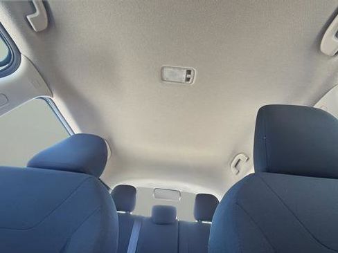 Certified 2025 Nissan Kicks Play S image 28