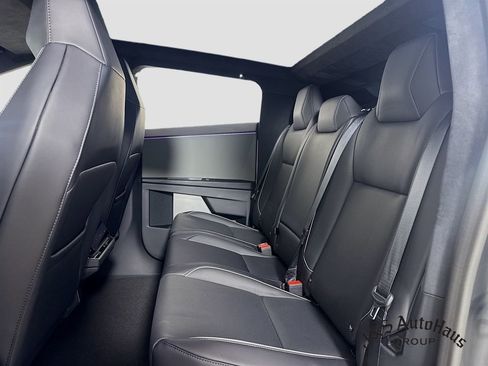 Used 2024 Tesla Cybertruck AWD Crew Cab image 27