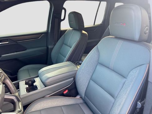 Used 2025 GMC Acadia AT4 image 22