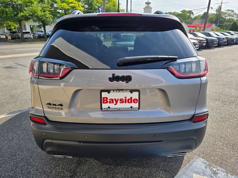 Used 2019 Jeep Cherokee Latitude Plus AWD/4WD image 33