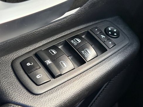 Used 2021 RAM 1500 Big Horn AWD/4WD image 16