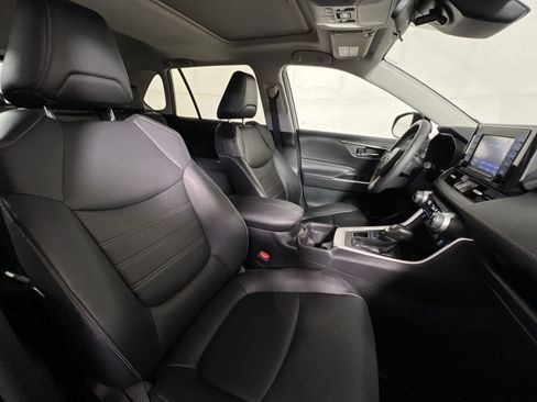 Used 2021 Toyota RAV4 XLE Premium AWD/4WD image 26